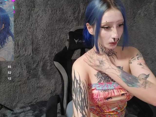 YoungAlice1 live webcam show