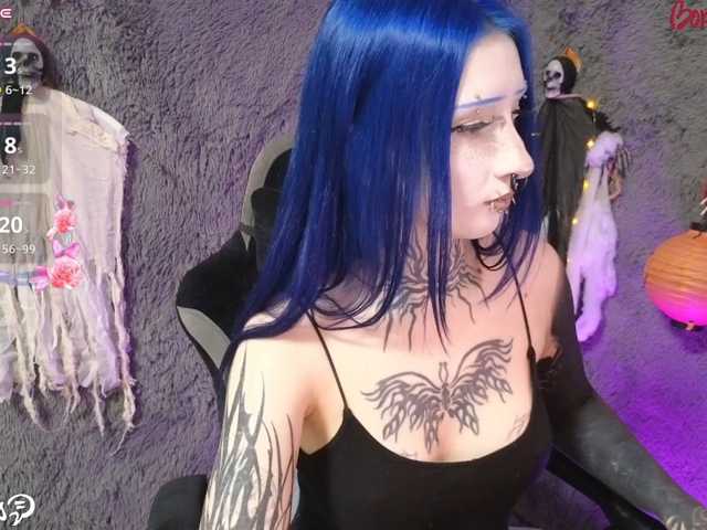 YoungAlice1 live cam on BongaCams