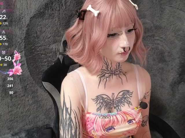 YoungAlice1 live cam on BongaCams