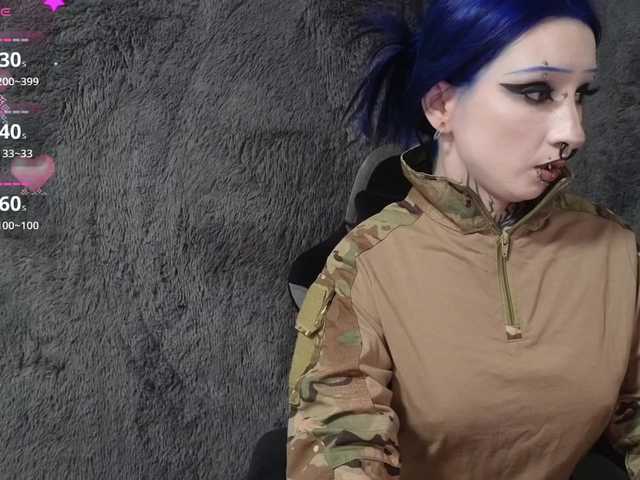 YoungAlice1 live cam on BongaCams
