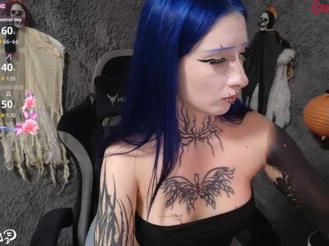 YoungAlice1 live cam on BongaCams