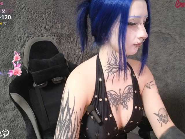 YoungAlice1, live now on BongaCams