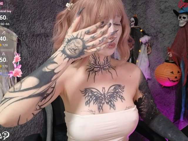 YoungAlice1 live cam on BongaCams