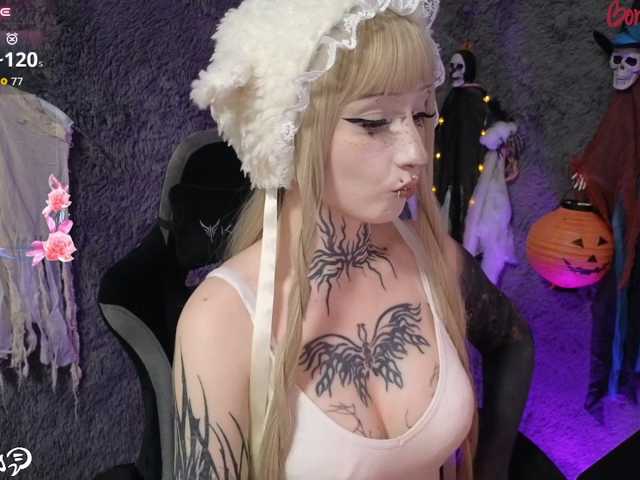 YoungAlice1 live cam on BongaCams