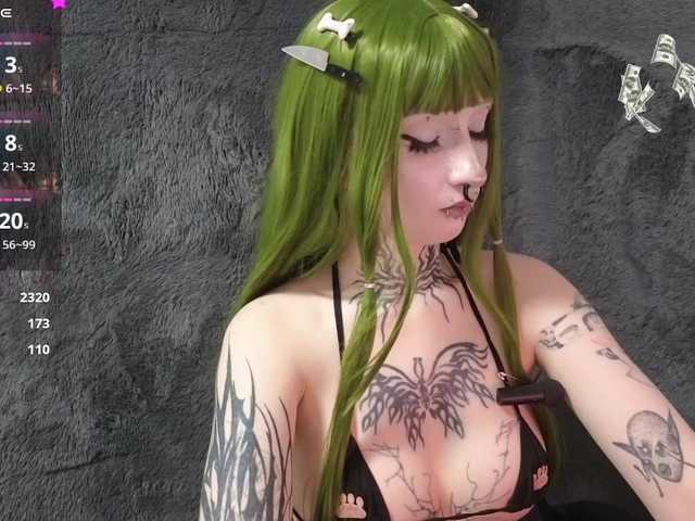 YoungAlice1 live cam on BongaCams