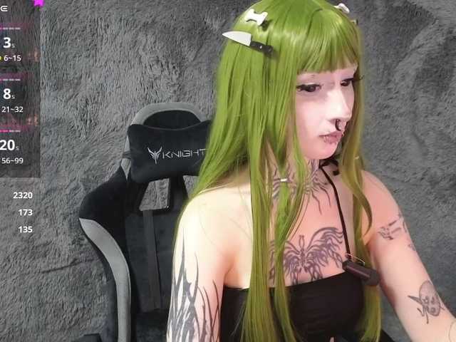 YoungAlice1 live cam on BongaCams