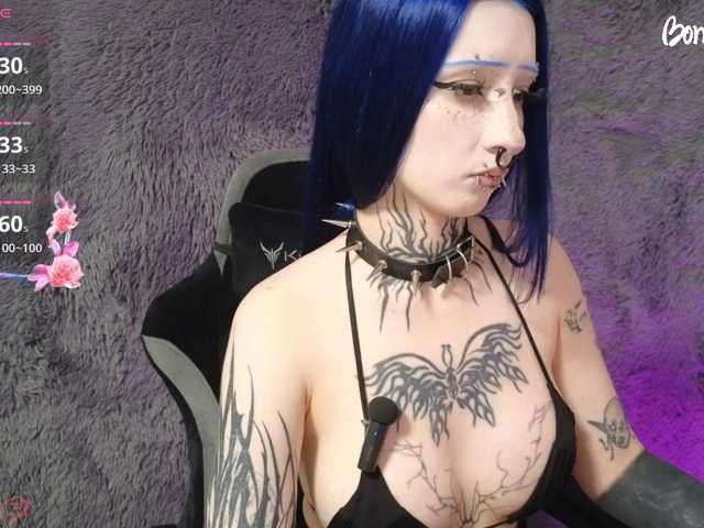 YoungAlice1 live cam on BongaCams