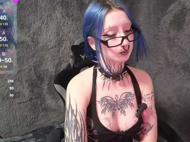 YoungAlice1 live cam on BongaCams