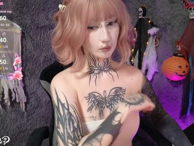 YoungAlice1 live cam on BongaCams