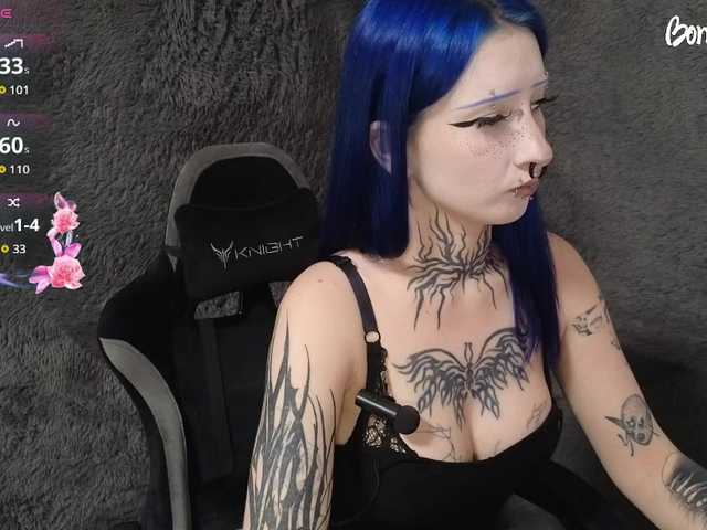 YoungAlice1