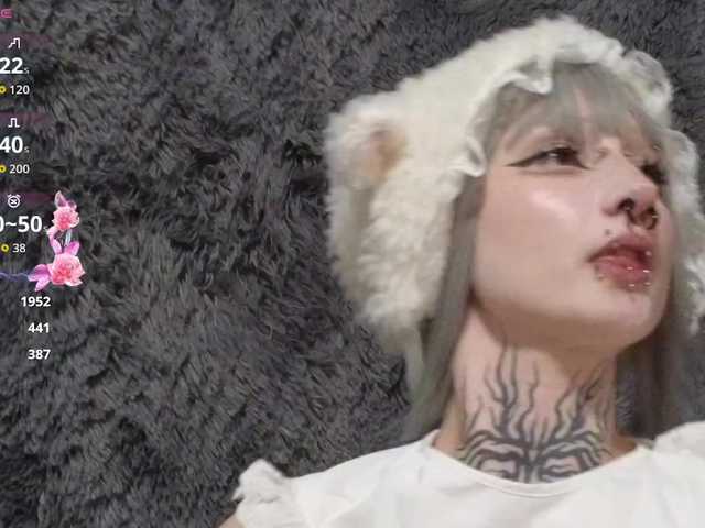  YoungAlice1 chat room