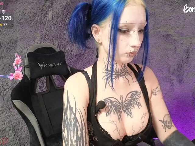 YoungAlice1 live cam on BongaCams