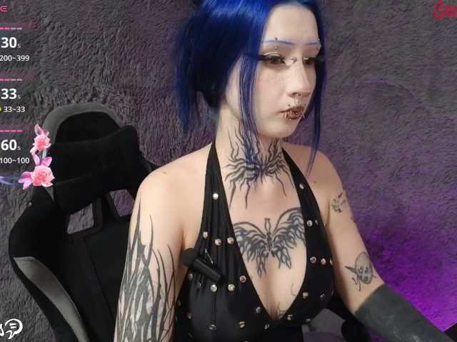 YoungAlice1 live cam on BongaCams