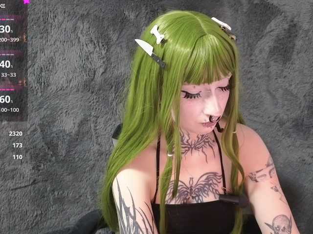 YoungAlice1 live cam on BongaCams