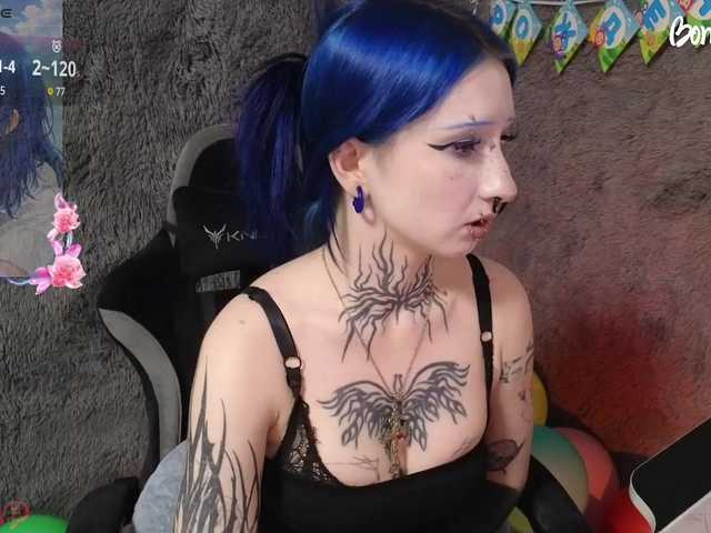 YoungAlice1 live cam on BongaCams