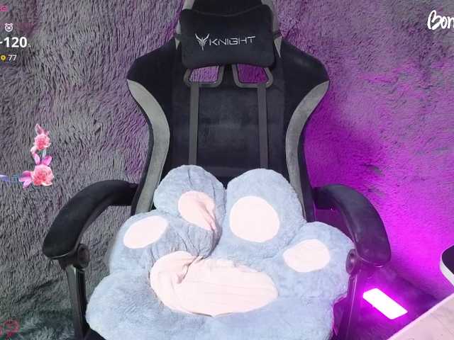 YoungAlice1 live cam on BongaCams