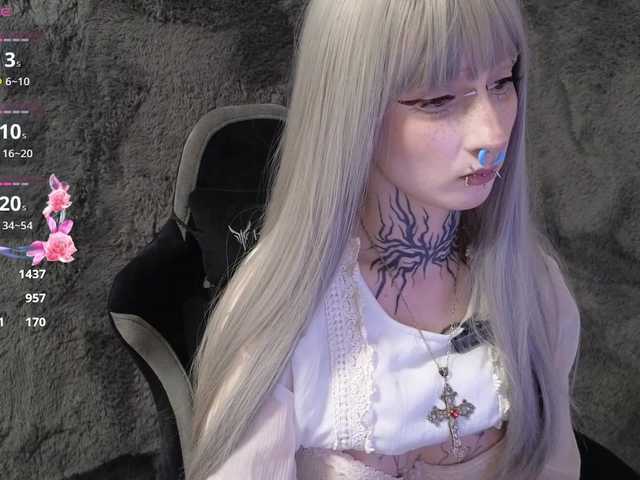 YoungAlice1's BongaCams show and profile