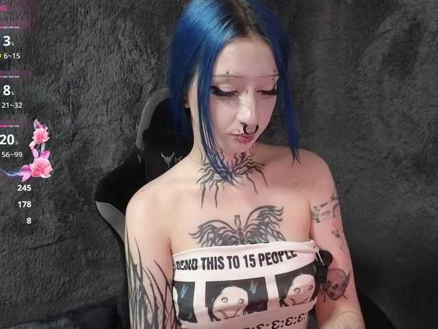 YoungAlice1 live cam on BongaCams