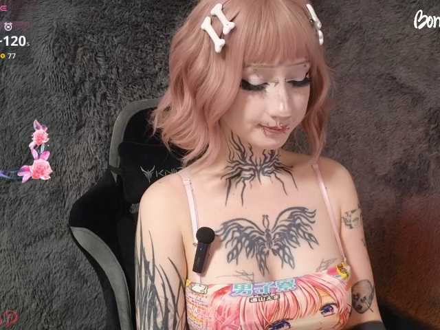 YoungAlice1 live cam on BongaCams