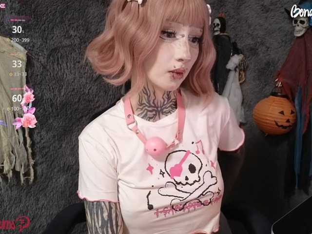 YoungAlice1 live cam on BongaCams