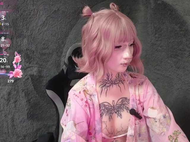 YoungAlice1 live cam on BongaCams