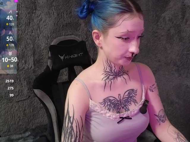 YoungAlice1 live cam on BongaCams