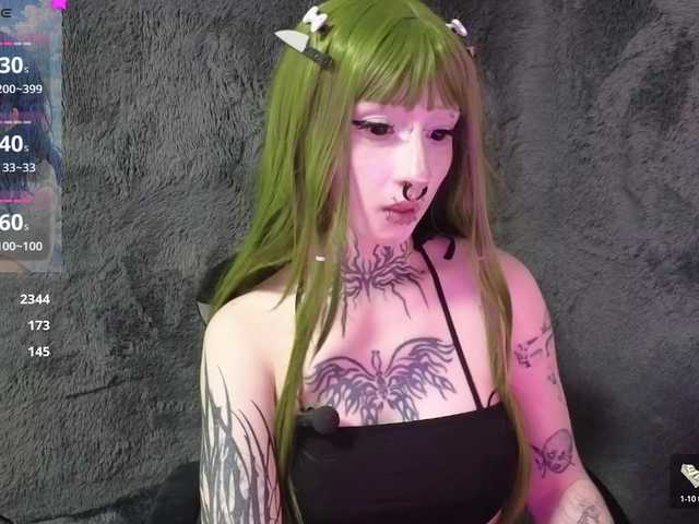 YoungAlice1 live cam on BongaCams