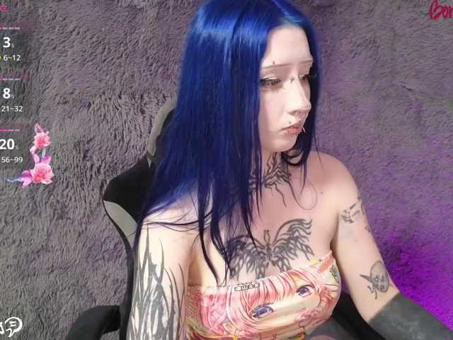 YoungAlice1 live cam on BongaCams