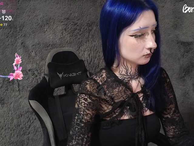 YoungAlice1 live cam on BongaCams
