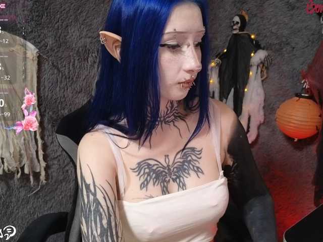 YoungAlice1 live cam on BongaCams