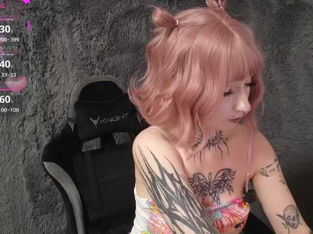YoungAlice1 live cam on BongaCams