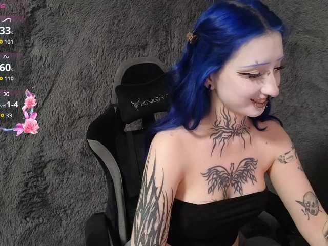 YoungAlice1 live cam on BongaCams