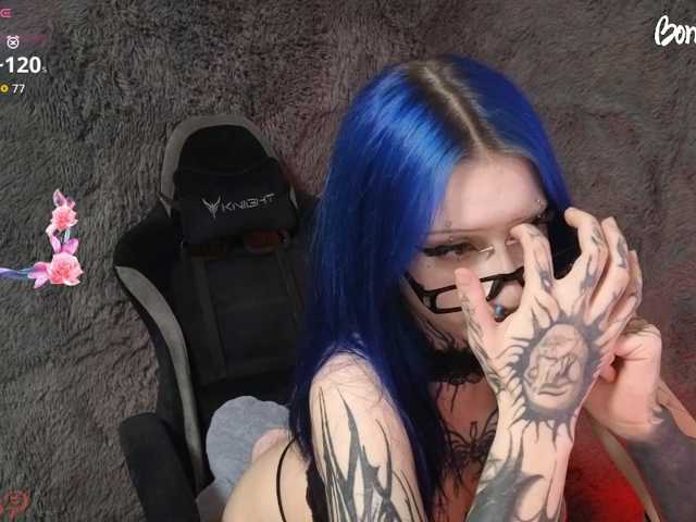 YoungAlice1 live cam on BongaCams
