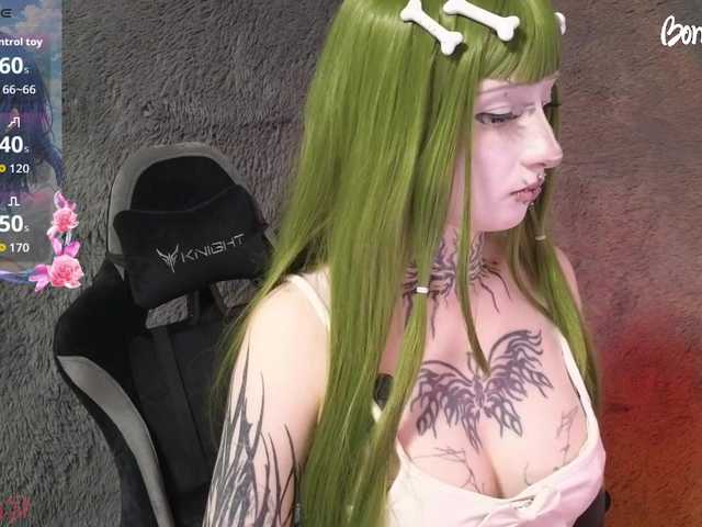 YoungAlice1 live cam on BongaCams
