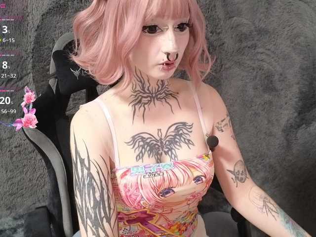 YoungAlice1 live cam on BongaCams