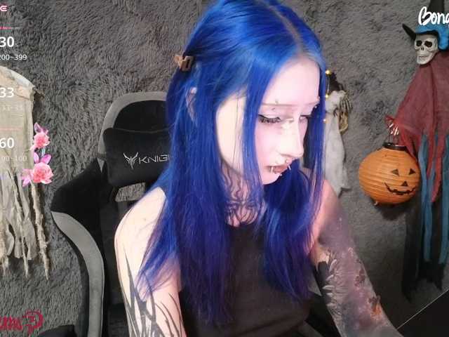YoungAlice1 live cam on BongaCams