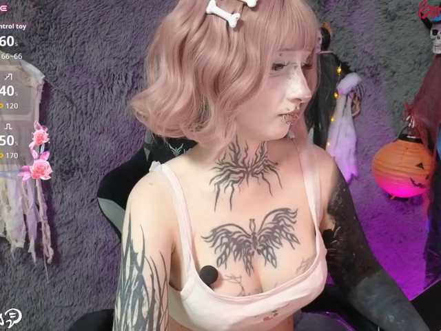 YoungAlice1 live cam on BongaCams
