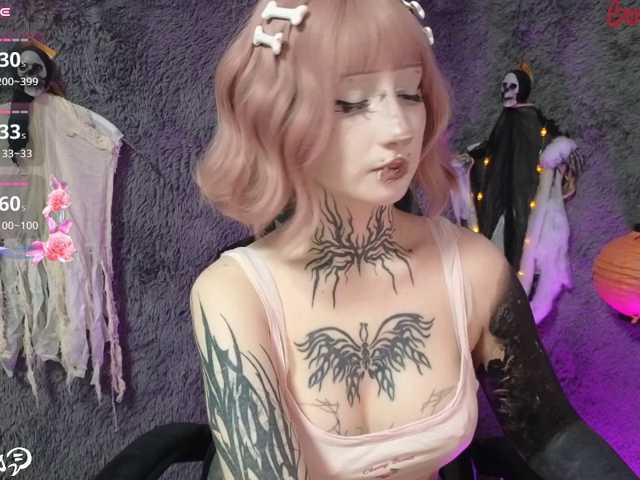 YoungAlice1 live cam on BongaCams