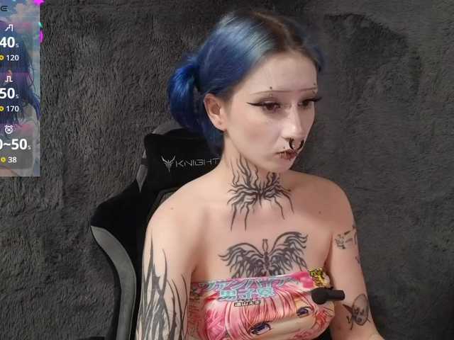 YoungAlice1 live cam on BongaCams