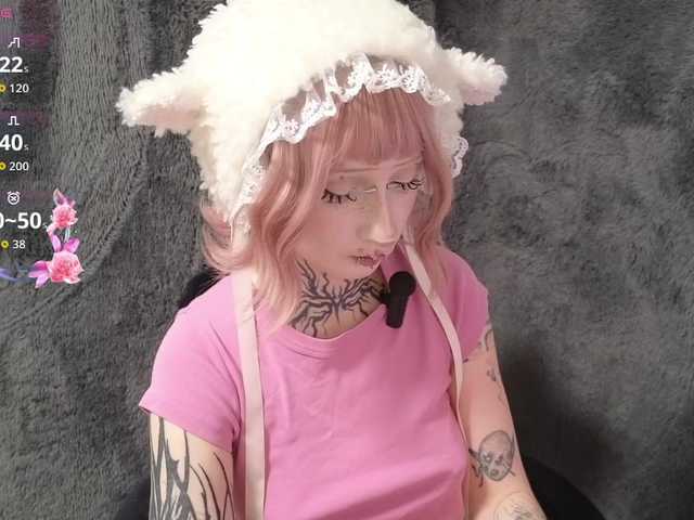 YoungAlice1 live cam on BongaCams