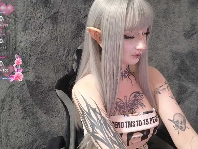 YoungAlice1 live cam on BongaCams