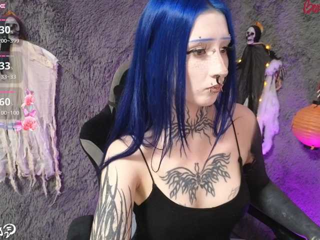 YoungAlice1 live cam on BongaCams