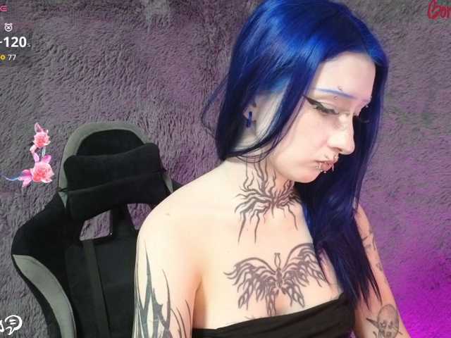 YoungAlice1 live cam on BongaCams
