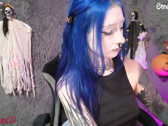 YoungAlice1 live cam on BongaCams