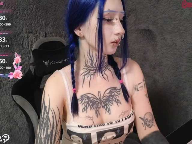 YoungAlice1 live cam on BongaCams