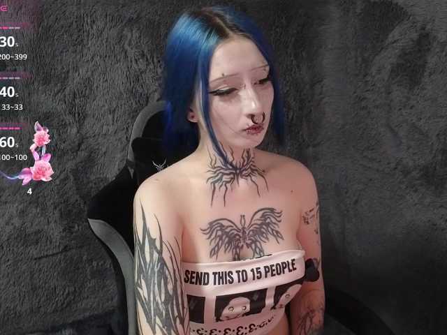 YoungAlice1 live cam on BongaCams