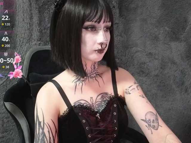 YoungAlice1 live cam on BongaCams