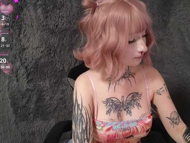 YoungAlice1 live cam on BongaCams
