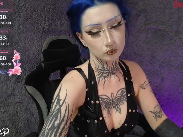 YoungAlice1, en directo ahora en BongaCams