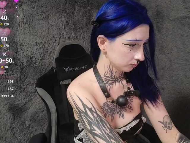 YoungAlice1 live cam on BongaCams